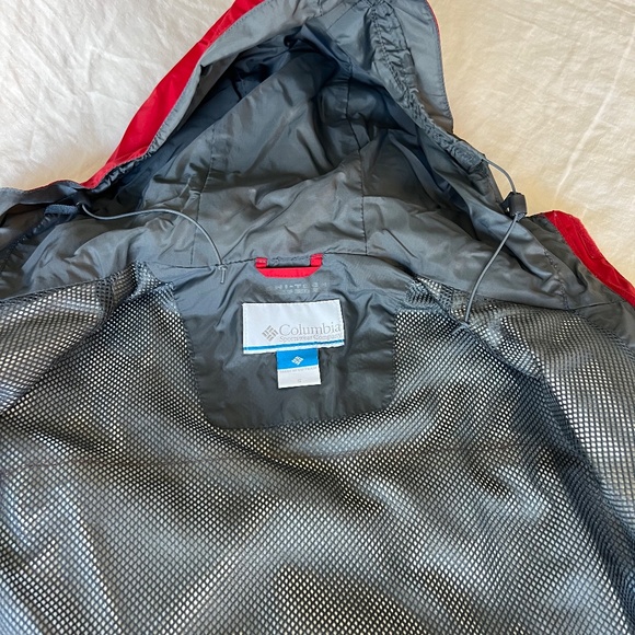 Columbia Rain Jacket - Picture 2 of 5